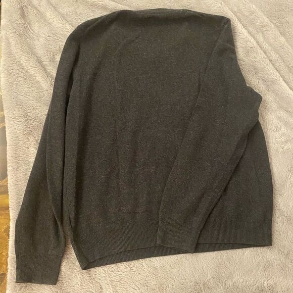 Saks Fifth Avenue 100% cashmere v-neck sweater, L - Picture 4 of 7